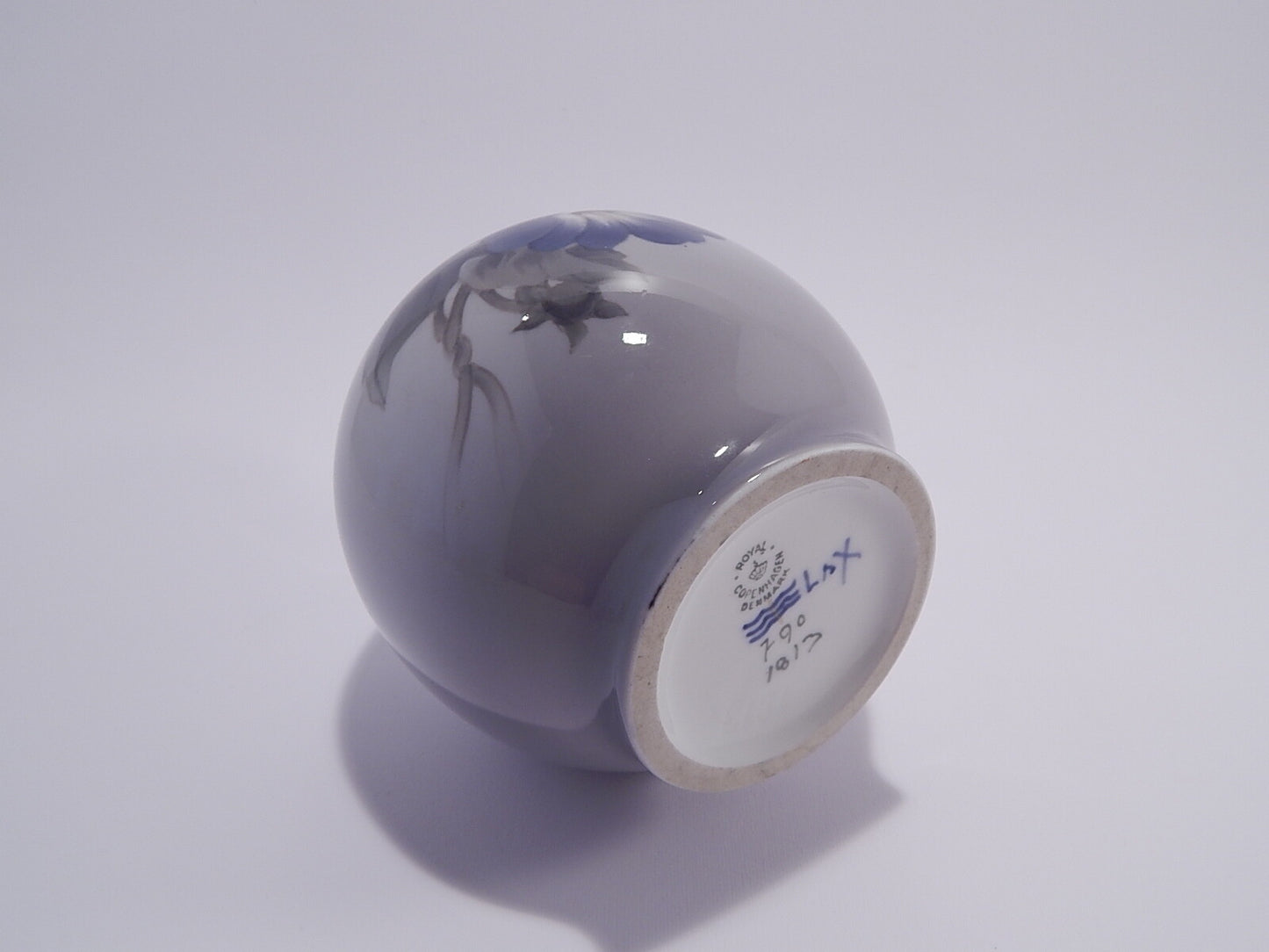 Vaso Antico Raro in "Convolvolo" cod 790/1813 Royal Copenhagen porcellana autentica, cm 18