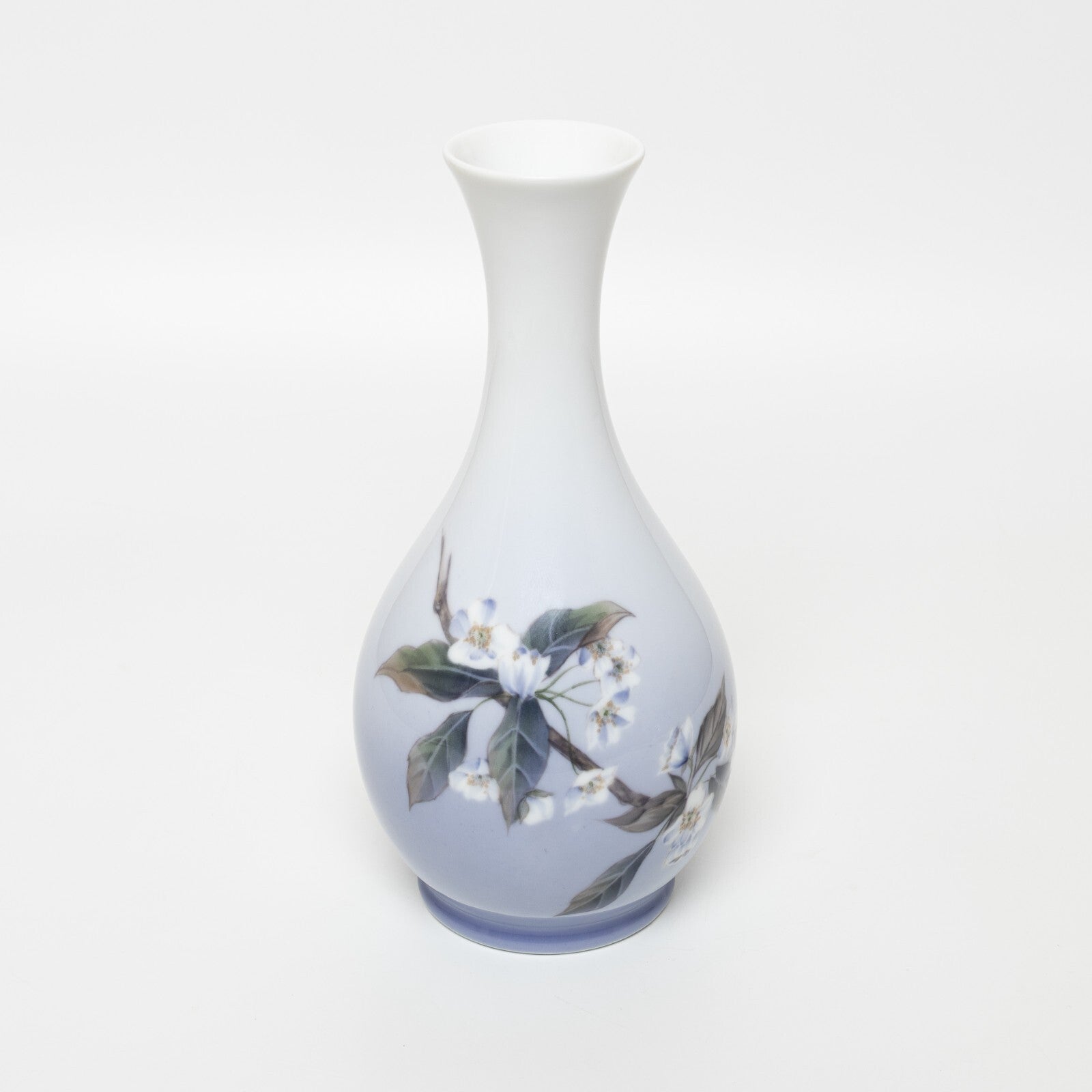 Royal Copenhagen Vaso in "Fiori di Melo" cod 863/51 porcellana dipinta a mano, cm 22