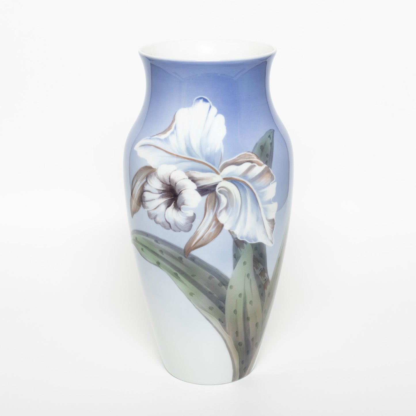 Royal Copenhagen Vaso in "Giglio" cod 2640/137-2 porcellana dipinta a mano, cm 32