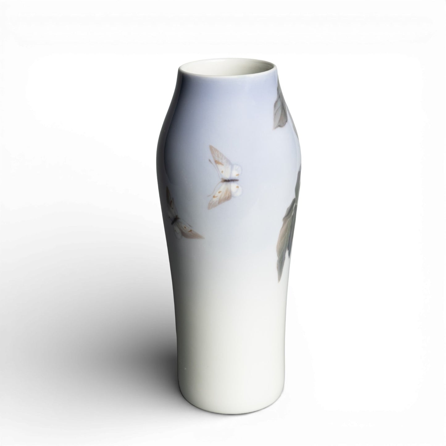 Vaso in "Glicine con Farfalle" cod 181-232 porcellana pezzo da collezione, cm 24