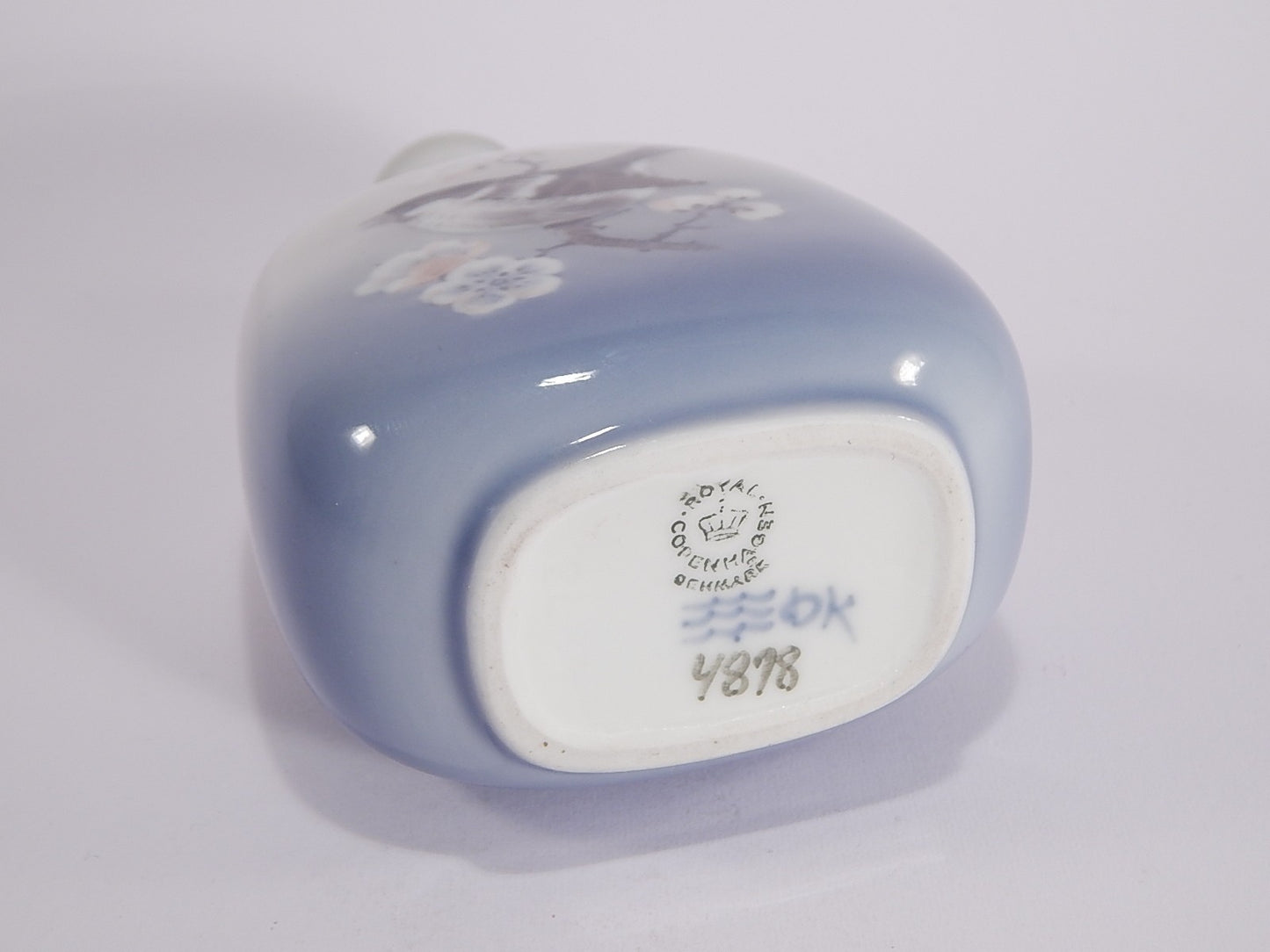 Vaso in "Il Passerotto" cod 4878 porcellana pezzo da collezione, cm 15