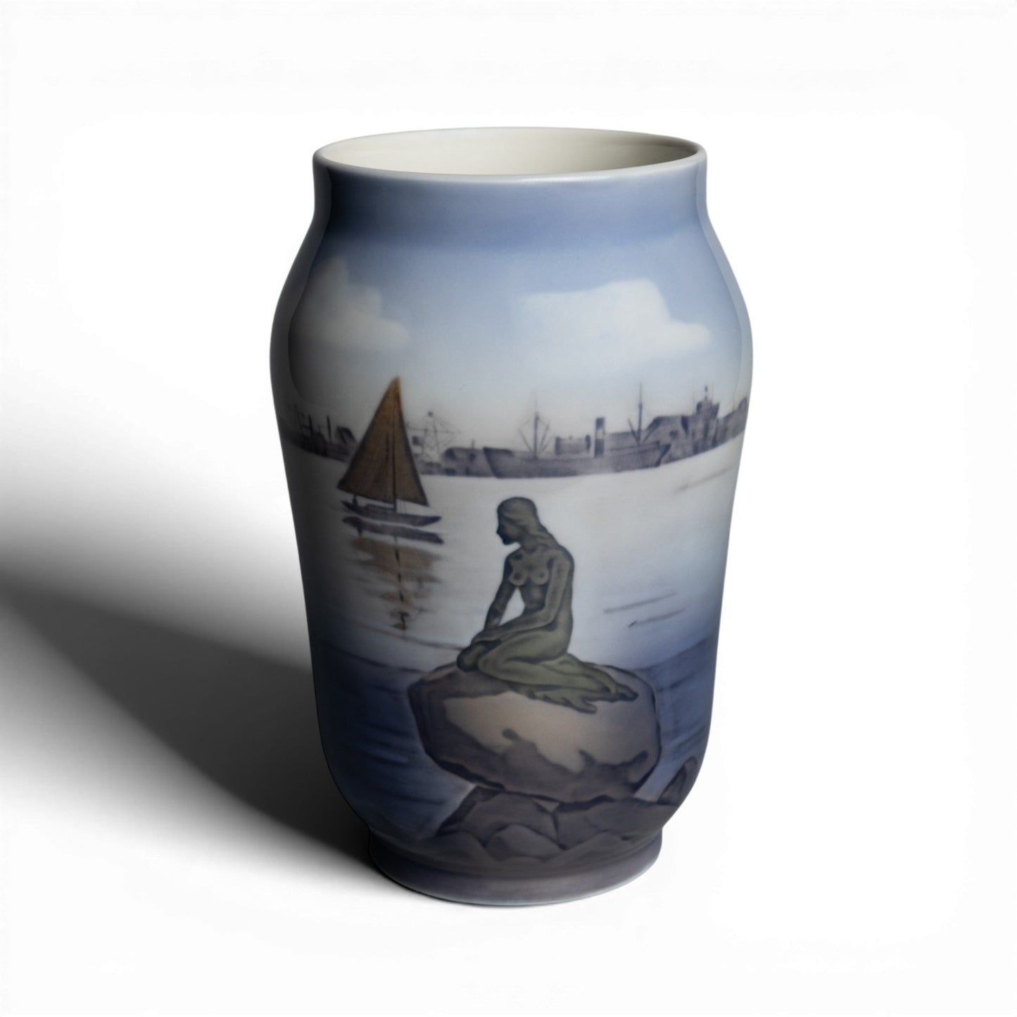Royal Copenhagen Vaso in "La Sirenetta" cod 4576 decorazione porcellana da collezione, cm 17
