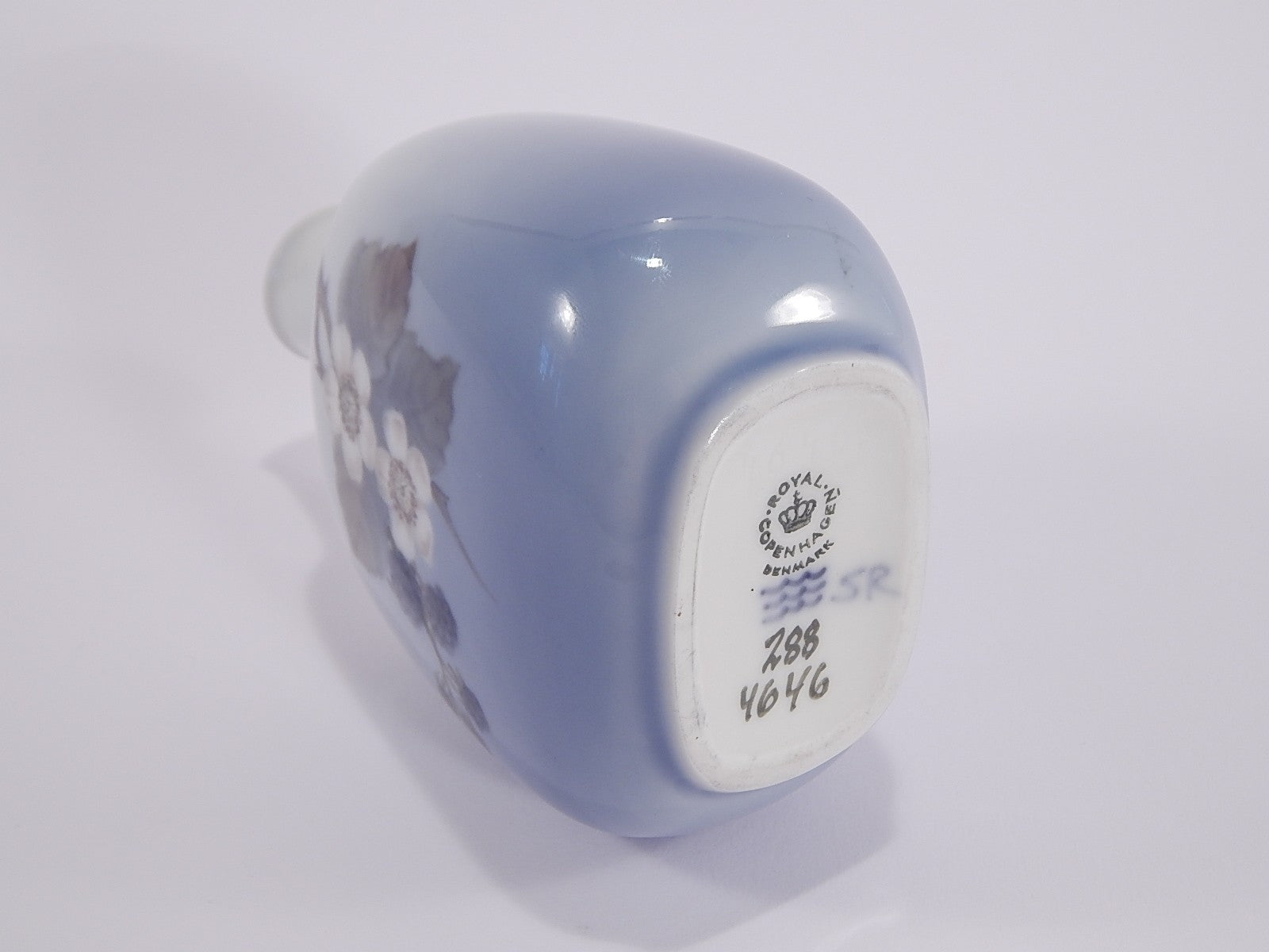 Vaso in "Le More" cod 288/4646 Royal Copenhagen porcellana autentica, cm 15