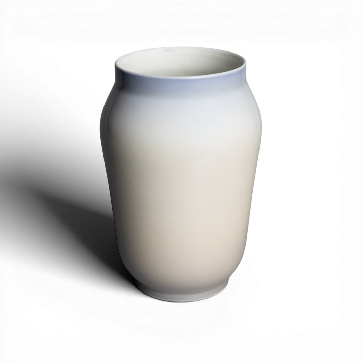 Royal Copenhagen Vaso in "Le Ragazze di Fanø" cod 4547 decorazione porcellana da collezione, cm 17