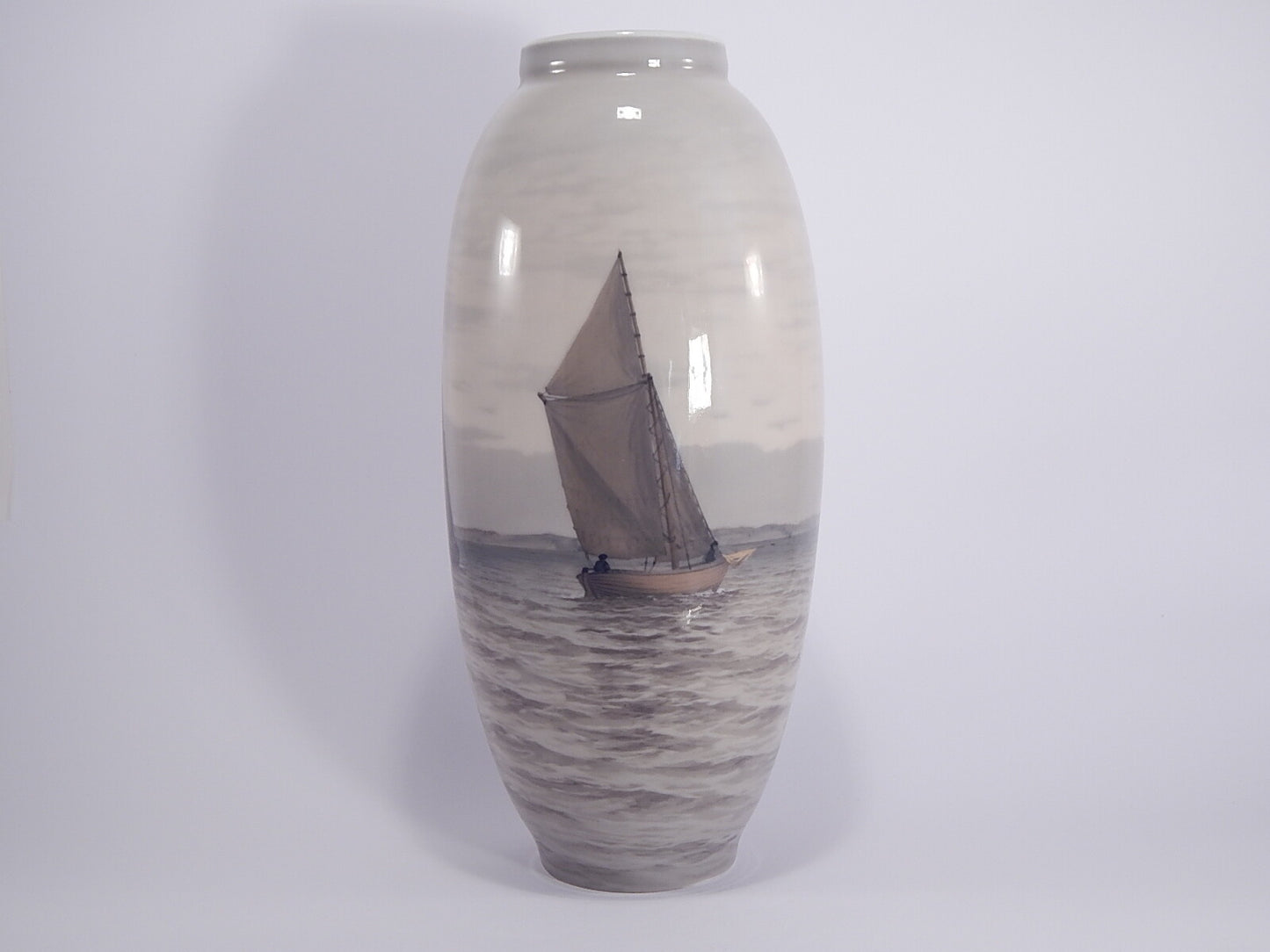 Royal Copenhagen Vaso in "Marina con Barche" cod 1452/763 decorazione porcellana da collezione, cm 36,5