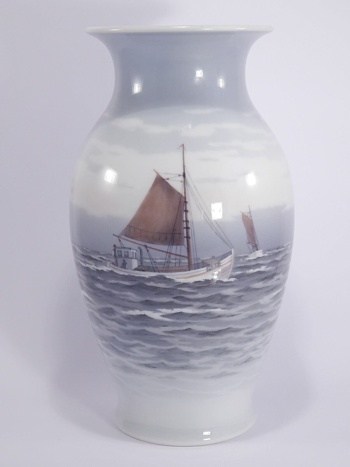 Vaso in "Marina con Barche" cod 2815/2984 porcellana pezzo raro da collezione, cm 33,5