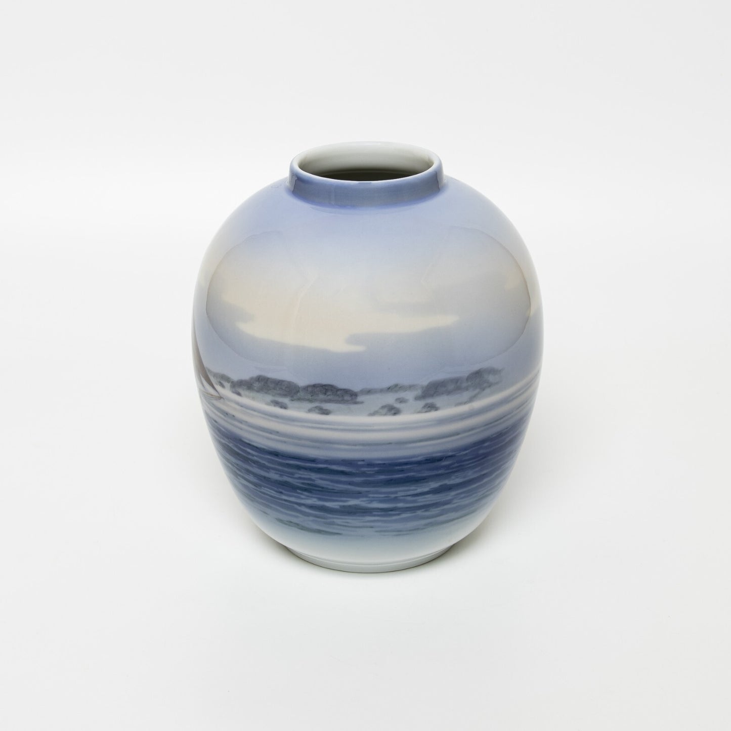 Vaso "Marina con Barca a Vela" cod 2824/1242 Royal Copenhagen porcellana autentica, cm 17