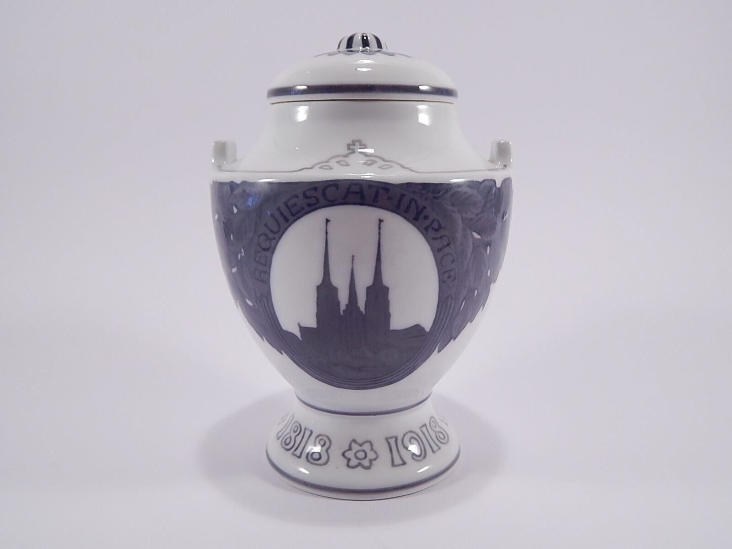 Royal Copenhagen Vaso Urna Antico "1818-1918" in cod 159 decorazione porcellana da collezione, cm 19