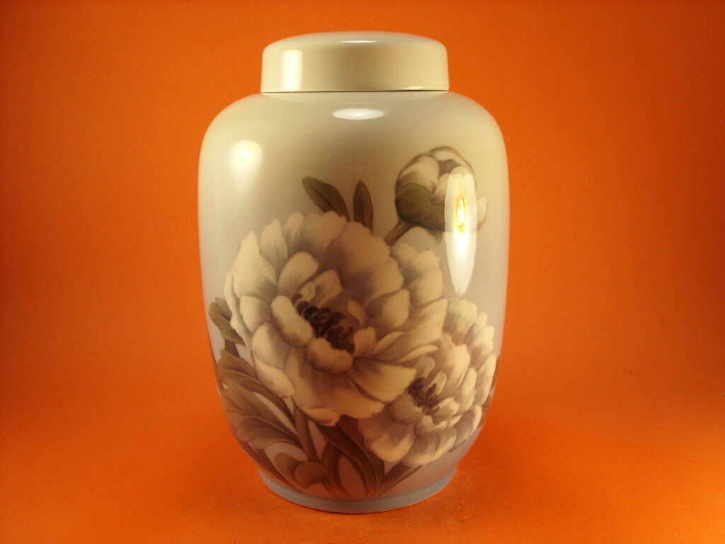 Royal Copenhagen Vaso Urna Antico in cod 92/888 porcellana dipinta a mano, cm 25