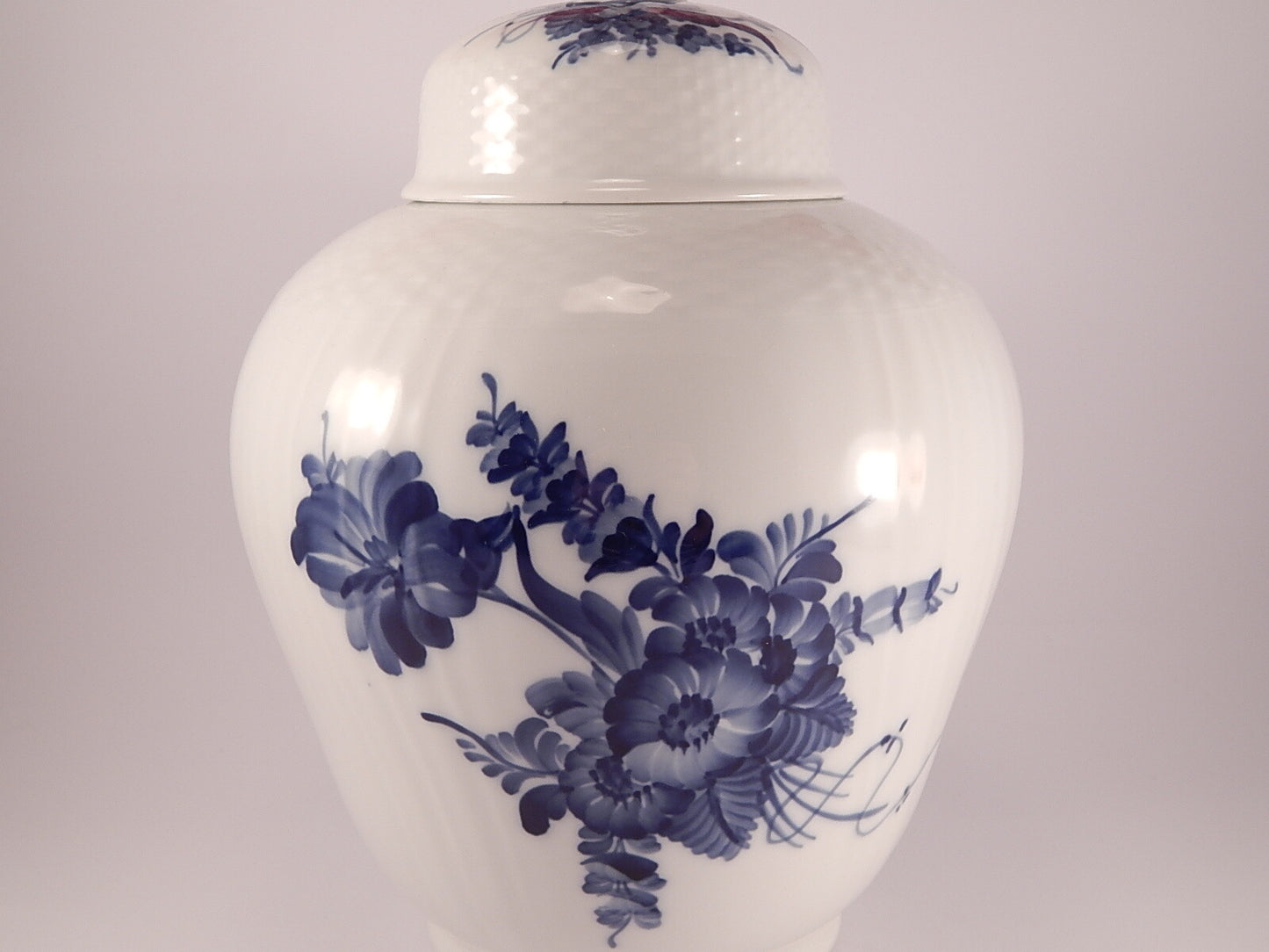 Royal Copenhagen Vaso Urna "Blue Flower" in cod 10/1791 decorazione porcellana da collezione, cm 30