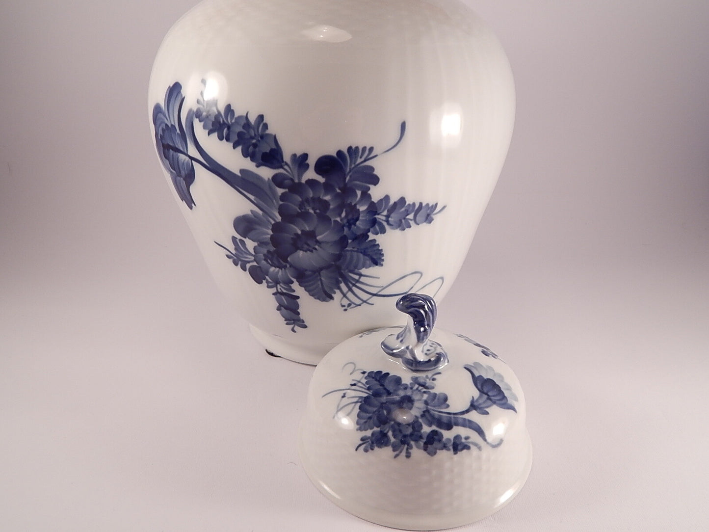 Vaso Urna "Blue Flower" in cod 10/1791 porcellana pezzo raro da collezione, cm 30