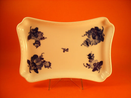 Vassoio rettangolare Royal Copenhagen Blue Flower Curved in porcellana danese