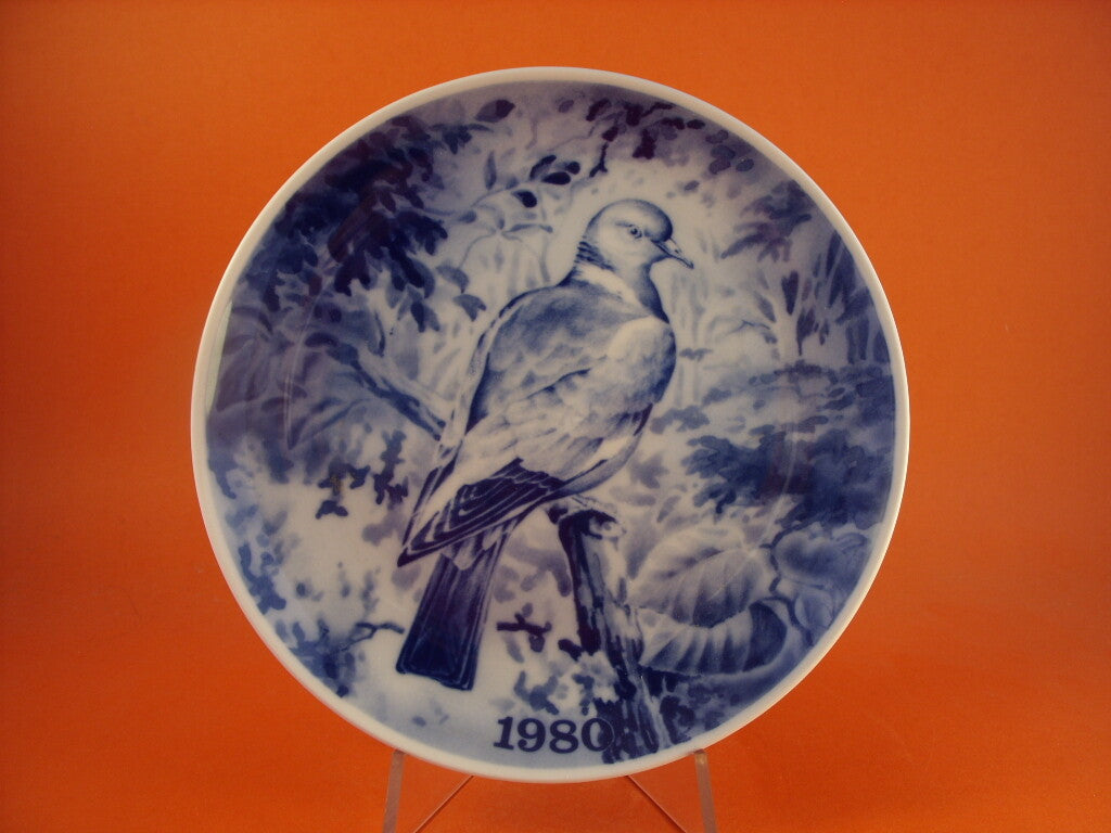 Tove Svendsen Piatto della Caccia, Colombaccio, 1980, porcellana danese