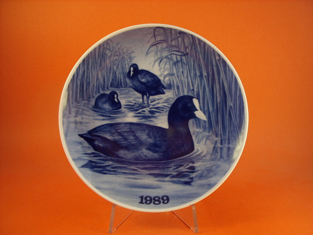 Tove Svendsen Piatto della Caccia, Folaga, 1989, porcellana danese